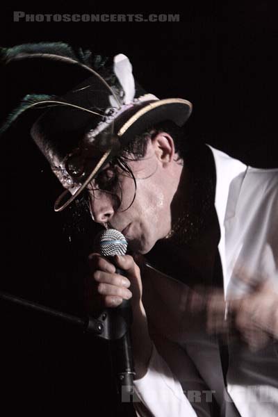 IAMX - 2007-07-20 - PARIS - Le Bataclan - 